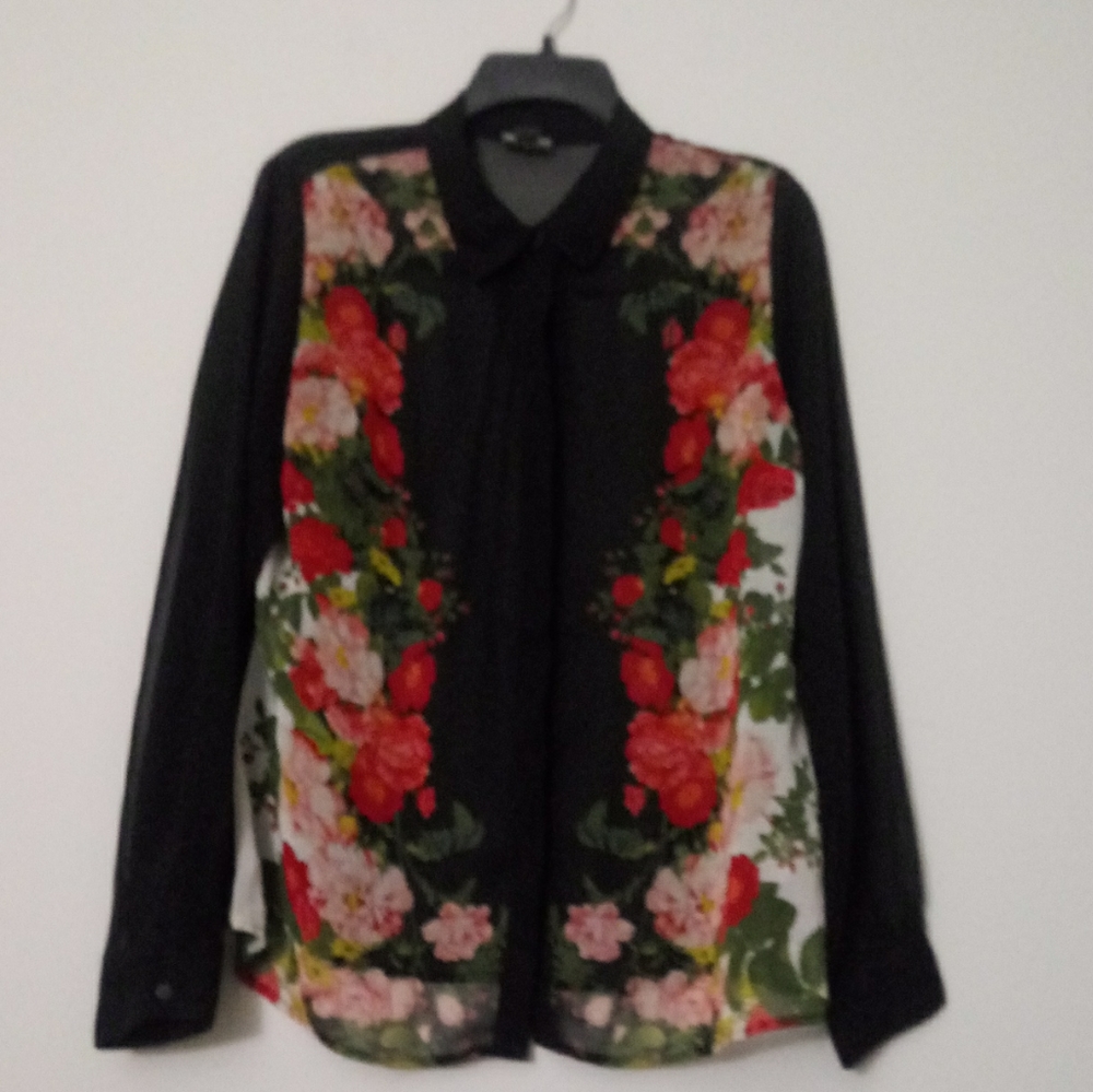 New Black Sheer Floral button down blouse size Large
